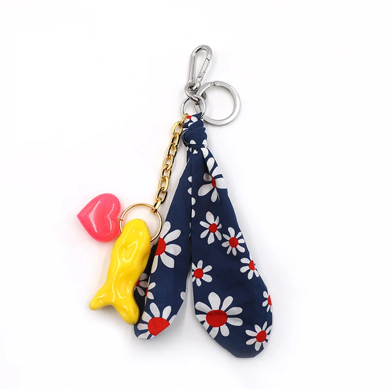 Daisy and Fish Keychain
